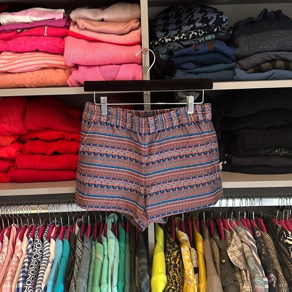 J Crew blue/red striped print 3” elasticized waistband shorts size 0 - Picture 1 of 3